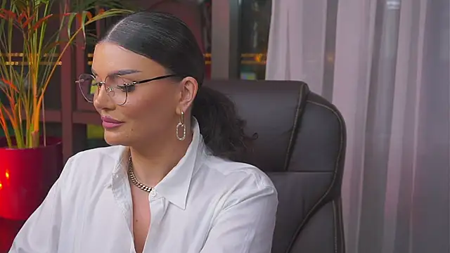 myakalifa online show from 01-21-25, 09:04