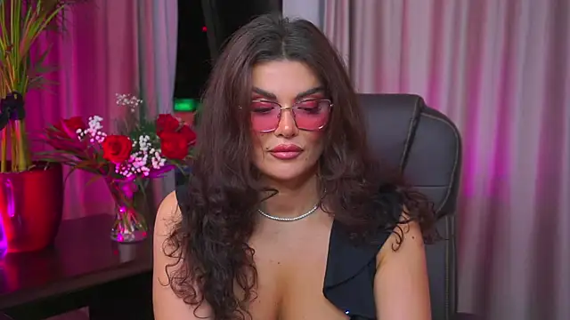 myakalifa online show from 09-15-25, 07:36