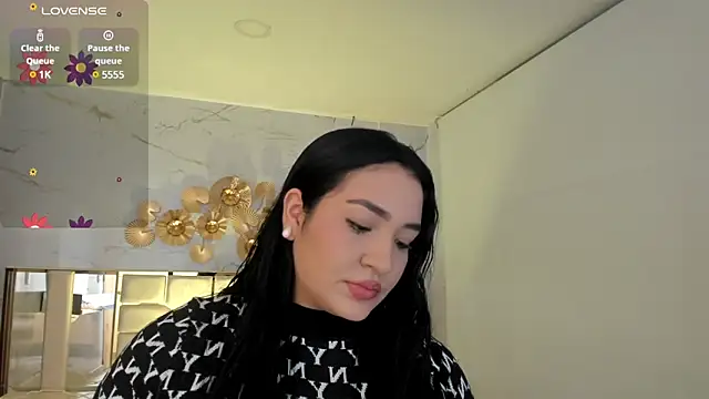 Snapshot of stefany_duque1_ chatting on 03-22-25, 02:16 stefany duque1  online show from 03-22-25, 02:16