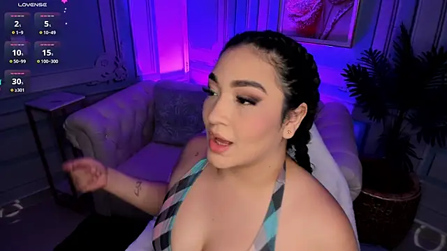 stefany duque1  online show from 12-17-25, 03:00