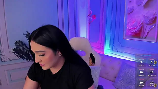 Snapshot of stefany_duque1_ chatting on 10-28-25, 02:56 stefany duque1  online show from 10-28-25, 02:56