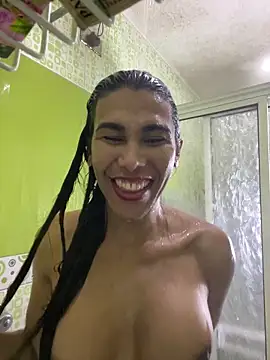 Ebonyxprincess  online show from 01-05-26, 07:28