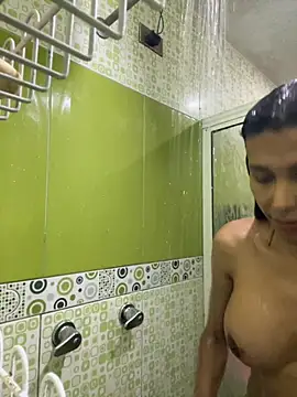 Ebonyxprincess  online show from 10-28-25, 07:46