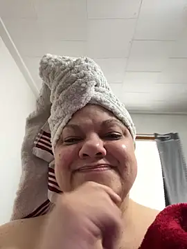 Luciouslouise72xh online show from 10-11-25, 04:41