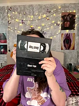 Sabrina shells online show from 12-18-25, 10:52