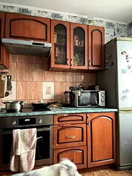 Sabrina shells online show from 11-19-25, 08:58