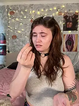 Sabrina shells online show from 10-29-25, 10:36