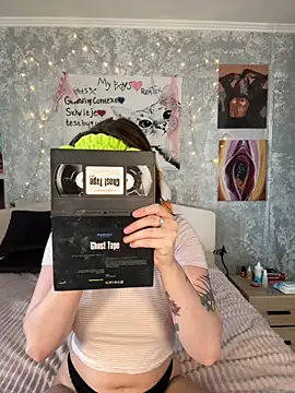 Sabrina shells online show from 10-10-25, 10:38