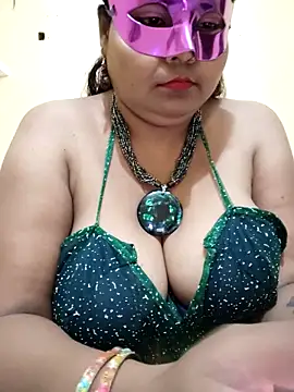Snapshot of LustyBhabhi chatting on 09-24-25, 04:02 LustyBhabhi online show from 09-24-25, 04:02