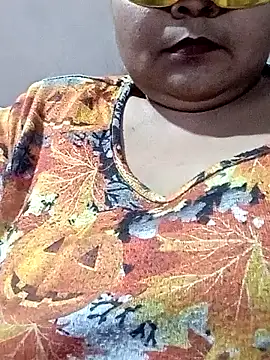 Snapshot of LustyBhabhi chatting on 01-21-25, 04:37 LustyBhabhi online show from 01-21-25, 04:37