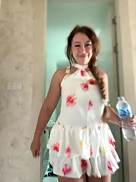 AndreaMood online show from 11-12-25, 02:04