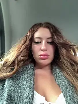 AndreaMood online show from 09-14-25, 03:18