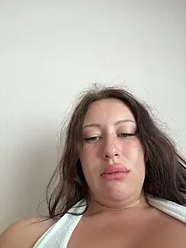 Snapshot of AndreaMood chatting on 02-10-26, 02:10 AndreaMood online show from 02-10-26, 02:10