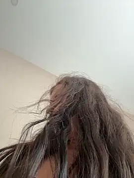 Snapshot of AndreaMood chatting on 02-21-26, 02:02 AndreaMood online show from 02-21-26, 02:02