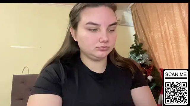 Snapshot of Dreamyblushfairy chatting on 01-08-26, 12:11 Dreamyblushfairy online show from 01-08-26, 12:11