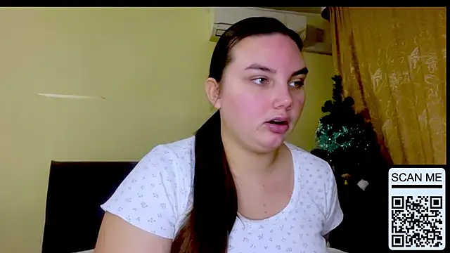 Snapshot of Dreamyblushfairy chatting on 02-04-26, 05:52 Dreamyblushfairy online show from 02-04-26, 05:52