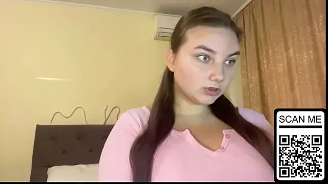 Snapshot of Dreamyblushfairy chatting on 10-02-25, 02:09 Dreamyblushfairy online show from 10-02-25, 02:09