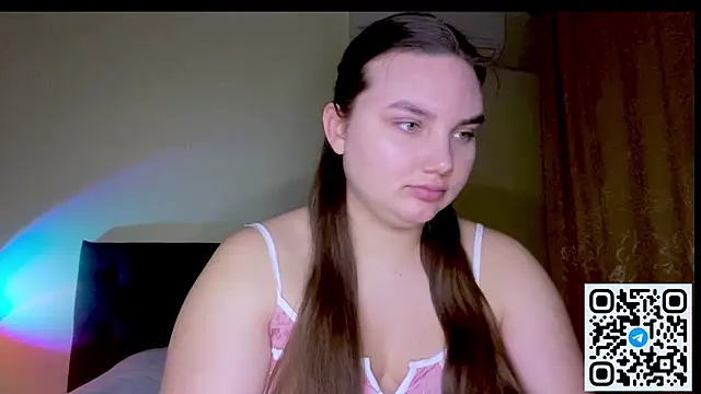 Dreamyblushfairy online show from 03-10-26, 05:28