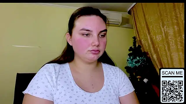 Snapshot of Dreamyblushfairy chatting on 02-03-26, 04:01 Dreamyblushfairy online show from 02-03-26, 04:01