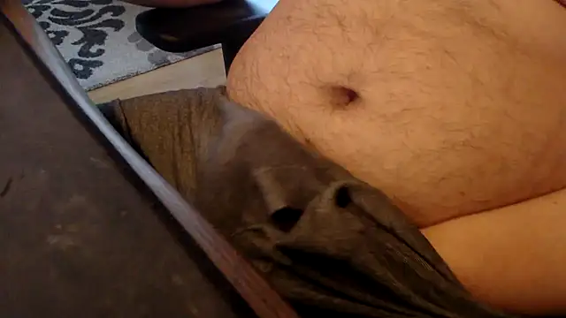 Snapshot of mob0e chatting on 12-29-24, 01:28 mob0e online show from 12-29-24, 01:28