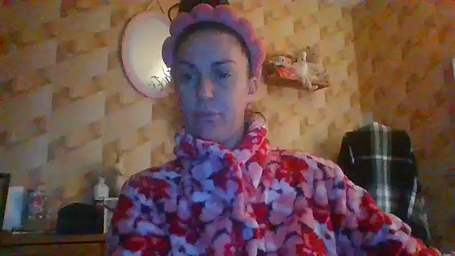Snapshot of BELLAMORGANE1 chatting on 12-28-24, 04:41 BELLAMORGANE1 online show from 12-28-24, 04:41