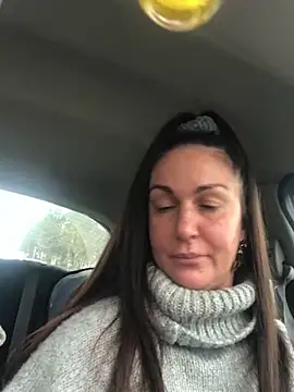Snapshot of BELLAMORGANE1 chatting on 12-24-24, 11:06 BELLAMORGANE1 online show from 12-24-24, 11:06