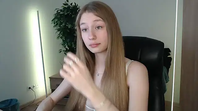 Snapshot of Haley_Vixen chatting on 01-08-25, 09:10 Haley Vixen online show from 01-08-25, 09:10