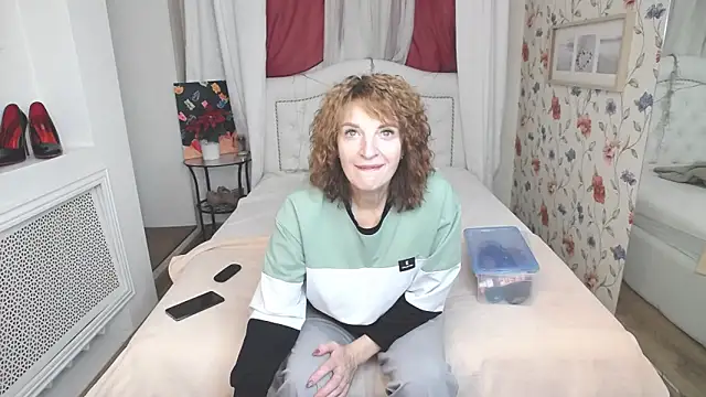 SilviaHart online show from 10-01-25, 12:42