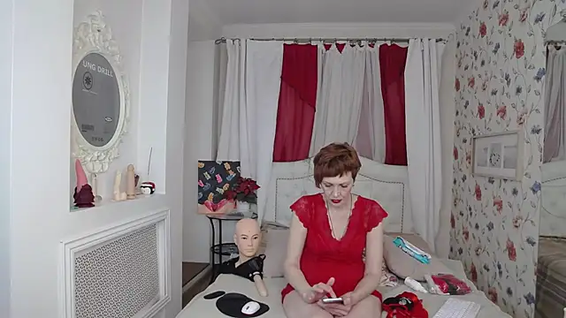 SilviaHart online show from 02-14-25, 11:42