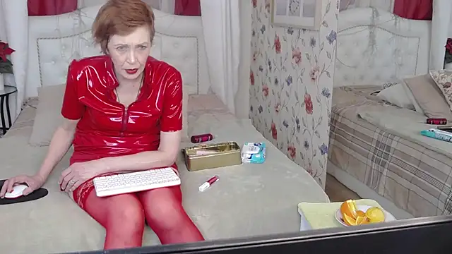 SilviaHart online show from 02-14-25, 05:30