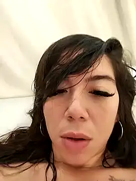 Snapshot of StarSex22 chatting on 01-22-25, 05:28 StarSex22 online show from 01-22-25, 05:28