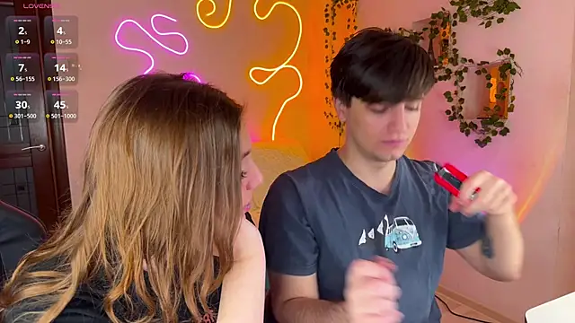 RobertAndLinela online show from 10-07-25, 06:47