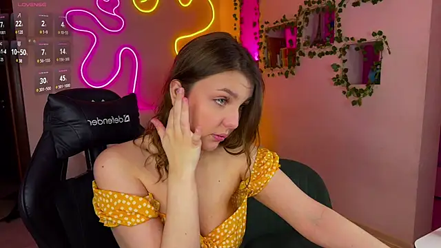 RobertAndLinela online show from 03-11-25, 12:28