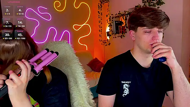 RobertAndLinela online show from 09-10-25, 01:15