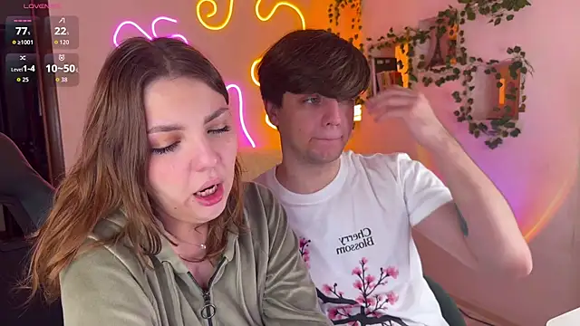 RobertAndLinela online show from 10-11-25, 08:04