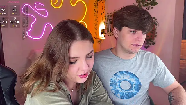 RobertAndLinela online show from 10-04-25, 07:54