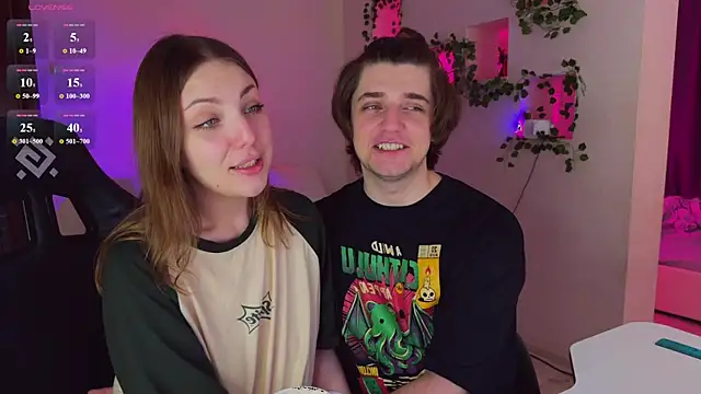 RobertAndLinela online show from 06-18-26, 11:37