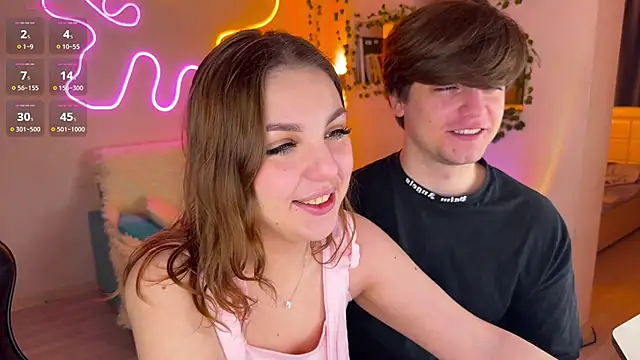 RobertAndLinela online show from 11-06-25, 02:32