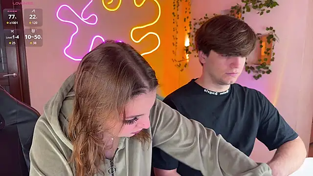 RobertAndLinela online show from 10-22-25, 12:59