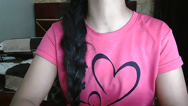 Snapshot of Somiya87 chatting on 03-03-26, 02:18 Somiya87 online show from 03-03-26, 02:18