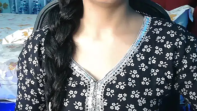 Snapshot of Somiya87 chatting on 05-24-26, 01:27 Somiya87 online show from 05-24-26, 01:27