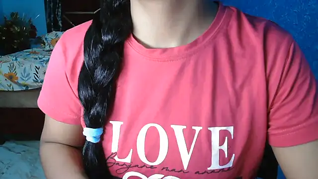 Snapshot of Somiya87 chatting on 07-19-26, 06:48 Somiya87 online show from 07-19-26, 06:48
