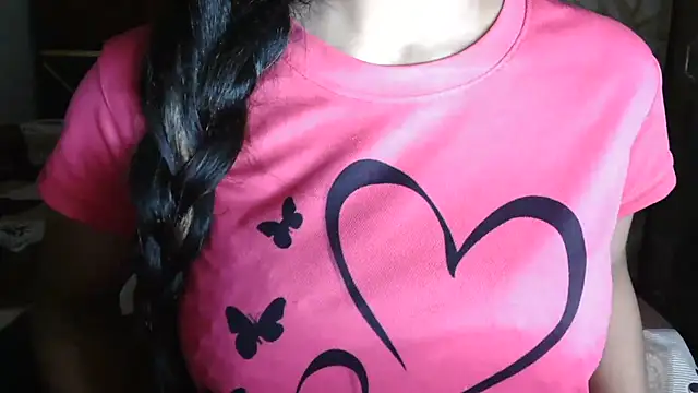 Snapshot of Somiya87 chatting on 02-25-26, 05:35 Somiya87 online show from 02-25-26, 05:35