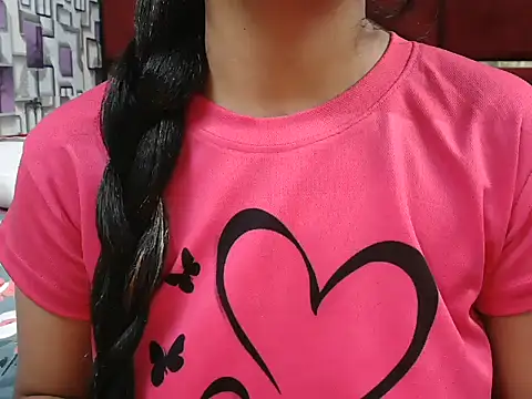 Snapshot of Somiya87 chatting on 11-25-25, 01:06 Somiya87 online show from 11-25-25, 01:06