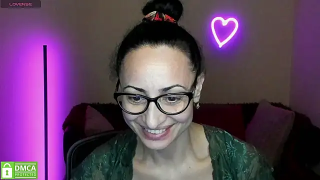 Arianasweety23 online show from 03-11-25, 09:37