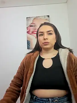 VictoriaMolina online show from 10-08-25, 02:18