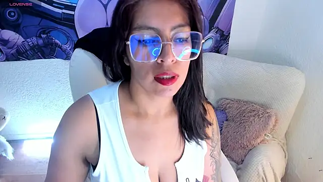 Irene Grey20 online show from 10-15-25, 03:27