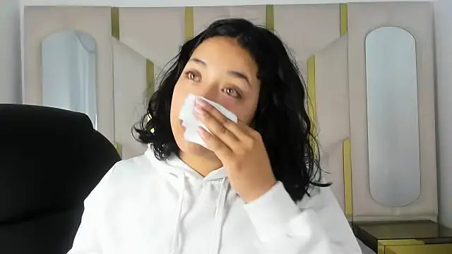 Snapshot of IsabellRodriguez18 chatting on 09-13-25, 03:28 IsabellRodriguez18 online show from 09-13-25, 03:28
