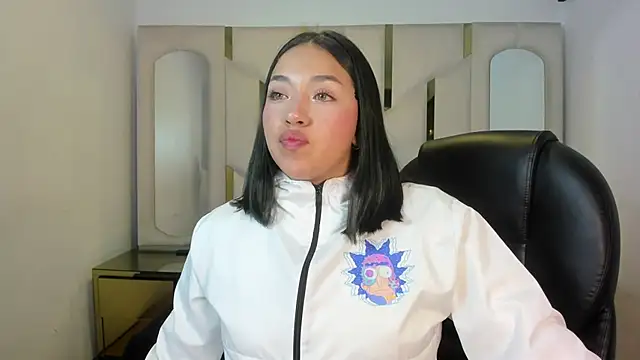 Snapshot of IsabellRodriguez18 chatting on 06-03-26, 03:40 IsabellRodriguez18 online show from 06-03-26, 03:40