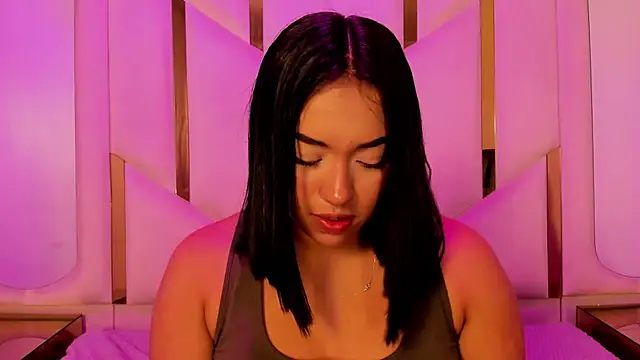 IsabellRodriguez18 online show from 05-15-26, 03:26